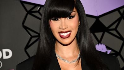 Cardi B copia uno de los looks más icónicos de la Princesa Diana