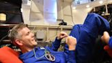 La historia del parastronauta que entrena para ser la primera persona con una discapacidad en ir al espacio