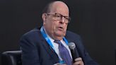 Julio Velarde: “me parece realmente penoso estar discutiendo con el ministro de Economía José Arista”