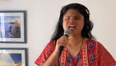 Blind singer melts hearts across the internet with 'effortless' vocals