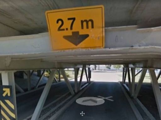 People in stitches after Google Maps driver caught in awkward bridge blunder