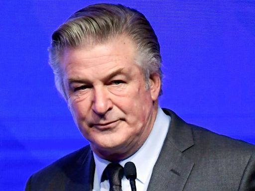 Opening statements to begin in Alec Baldwin’s involuntary manslaughter trial for ‘Rust’ movie set shooting | CNN
