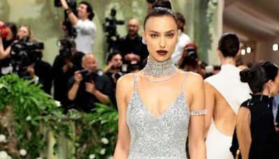 Así fue el espectacular vestido de Irina Shayk en el cumpleaños de Rosalía