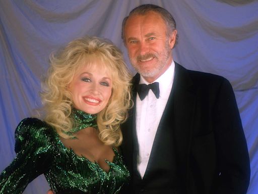 Dolly Parton Pays Tribute to ‘Dear Friend’ and “9 to 5” Costar Dabney Coleman After His Death