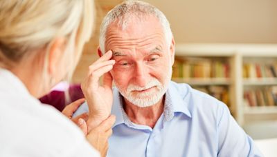 Nuevas drogas contra el Alzheimer: cómo actúan en el cerebro y qué efecto adverso las pone en duda