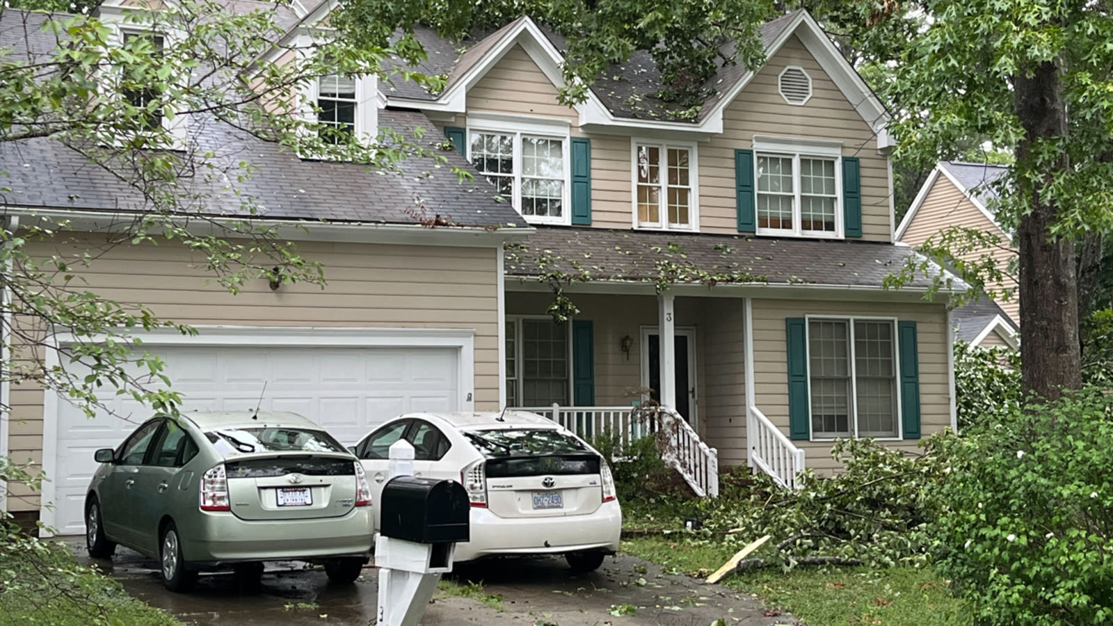 Severe storms knock out power to thousands of people across central North Carolina