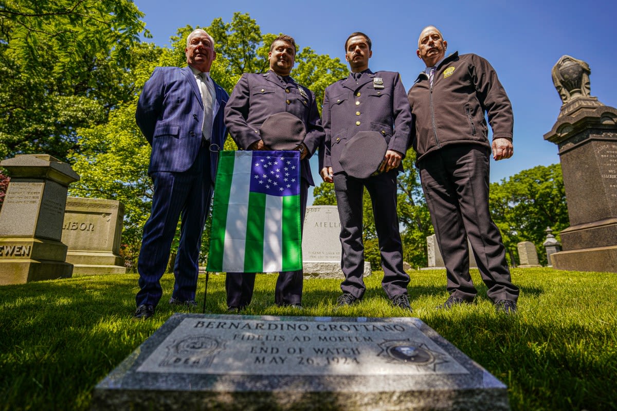 Brooklyn cop killed in action 100 years ago receives headstone for first time | amNewYork