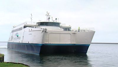 Lake Express ferry leaves Milwaukee terminal for first time of the season