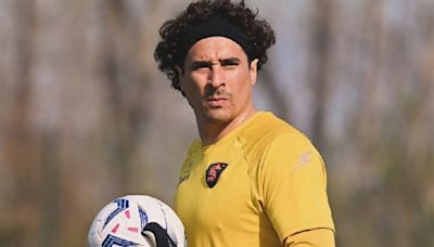 Memo Ochoa sufre su tercer descenso con un equipo europeo; la Salernitana a la Serie B