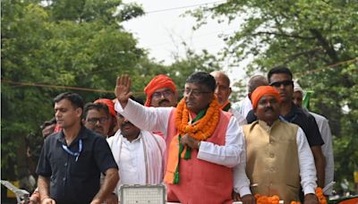 Think Beyond Caste, This is The Election For Prime Minister, Not Sarpanch: Ravi Shankar Prasad to Patna Voters - News18