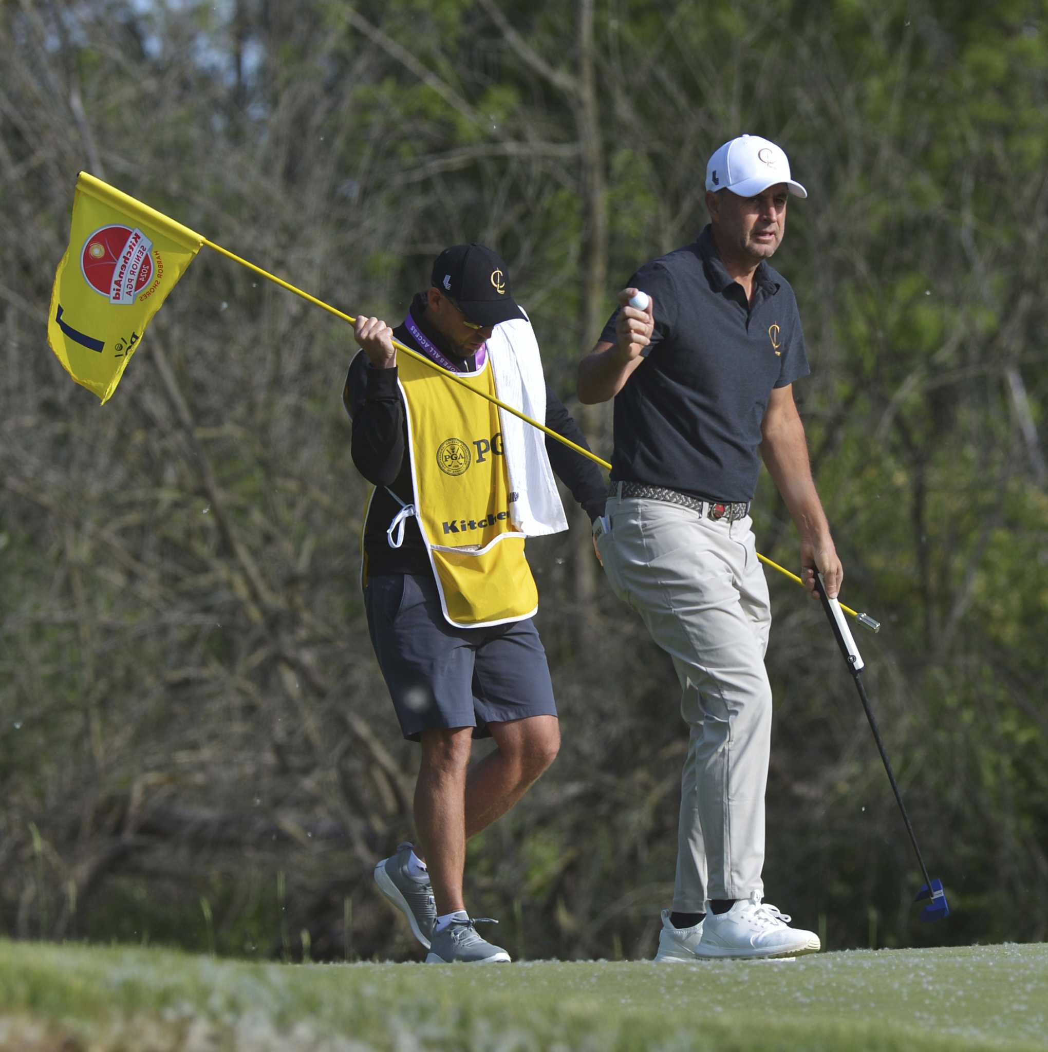 Els, Chalmers share Senior PGA Championship lead going to final round