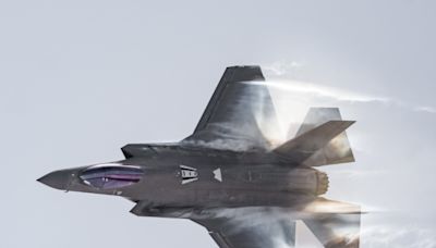 「遊戲規則改變者」 波蘭首架F-35戰機亮相 | F-35A | 洛馬 | 洛克希德·馬丁 | 大紀元