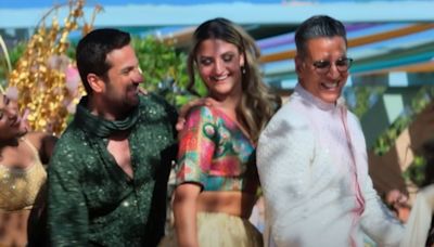 Khel Khel Mein song Hauli Hauli: ‘Pure Nostalgia’, say netizens as Akshay Kumar and Fardeen Khan recreate ‘Heyy Babyy’ hook step