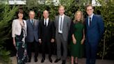 Jeff Bezos Makes Surprise Appearance At Global ‘The Lord Of The Rings: The Rings Of Power’ Premiere, Reveals He Gave...