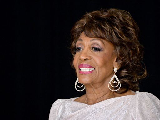 Maxine Waters Says 'Stablecoin Bill In The Short Run' Coming