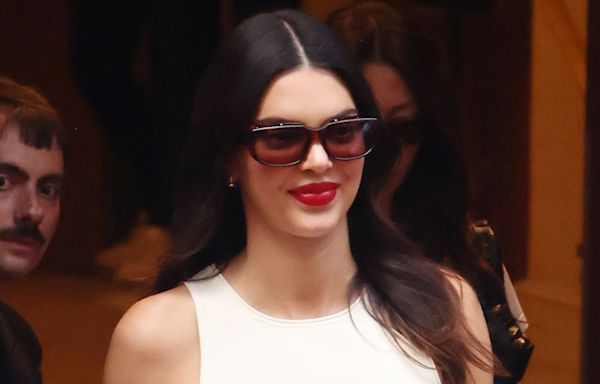 Kendall Jenner Copy and Pastes Her Dinner Outfit From the Olsen Twins' Latest Runway