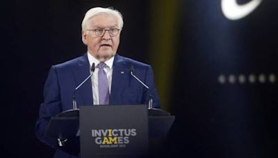 Steinmeier besucht Nationalmannschaft