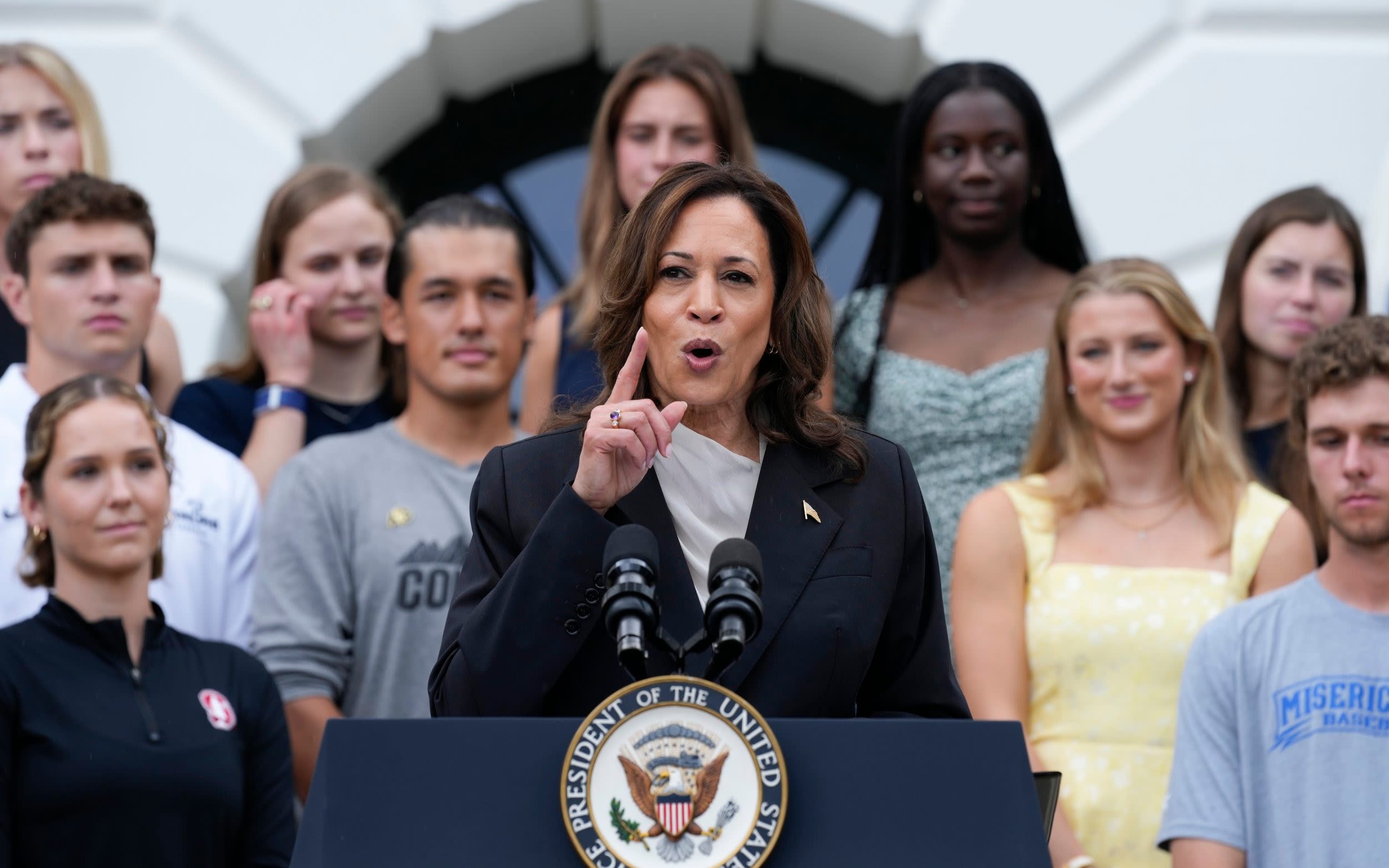 Kamala Harris ‘will pick white man as running mate’ to boost election chances