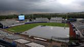 Florida softball vs Alabama in weather delay before WCWS elimination game