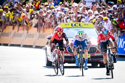Belgian rider Victor Campenaerts posts biggest win of career in Stage 18 of Tour de France - The Boston Globe