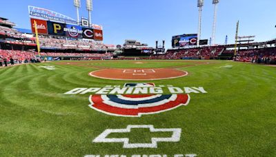 Dodgers vs. Reds delayed after 5 innings | Sporting News