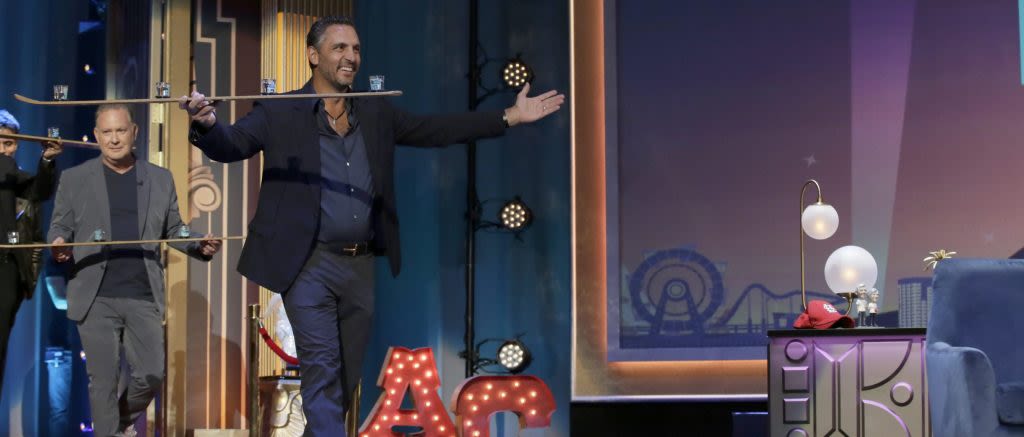 Why Mauricio Umansky and PK Kemsley Enjoying Nights Out Amid Separations Has Fans Concerned