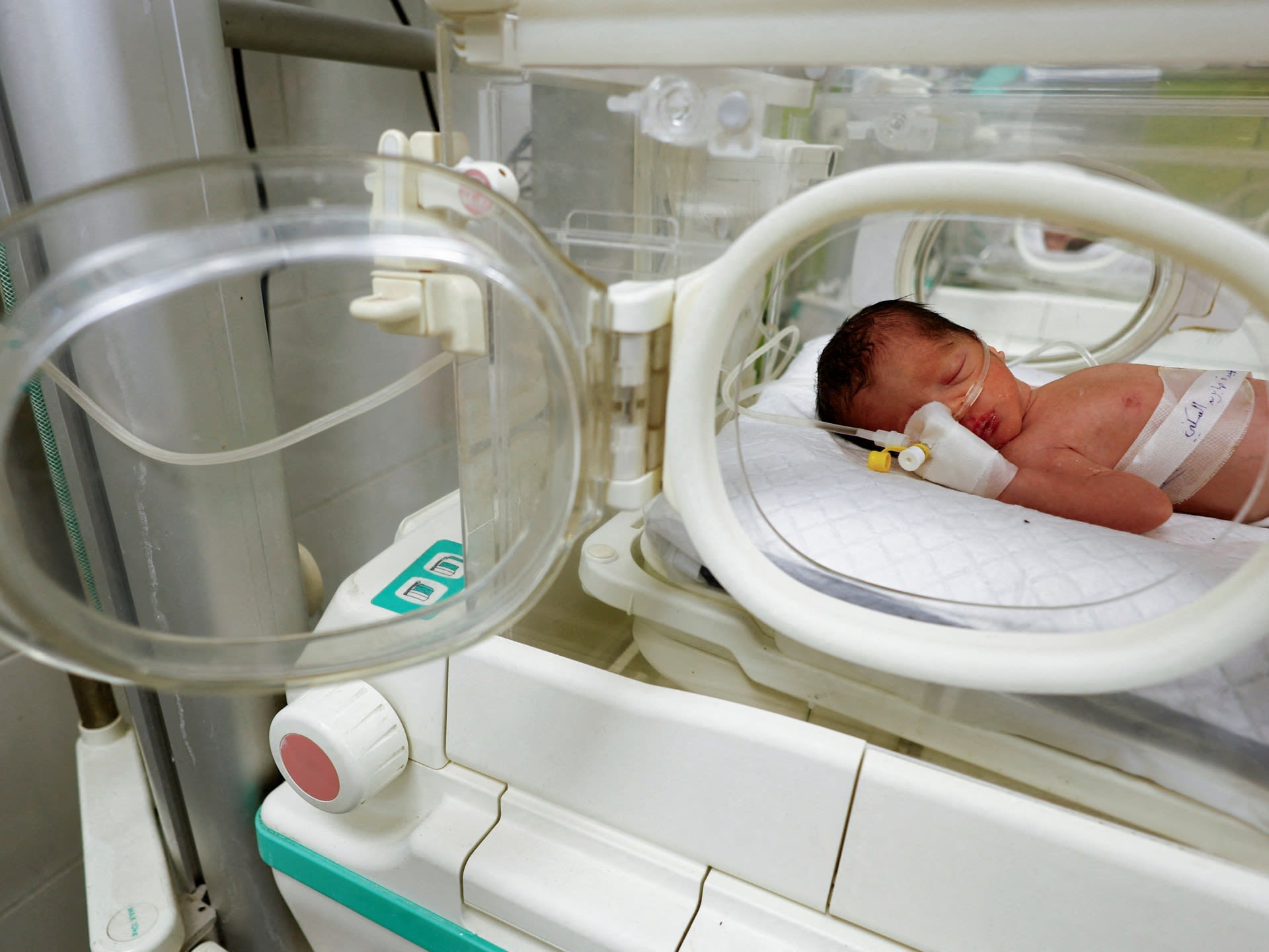 Gaza baby girl saved from dead mother’s womb dies in incubator