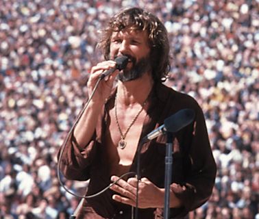 Hollywood Reacts To Kris Kristofferson’s Death: “What A Gentleman, Kind Soul, And A Lover Of Words”