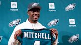 Eagles Quinyon Mitchell signs rookie contract