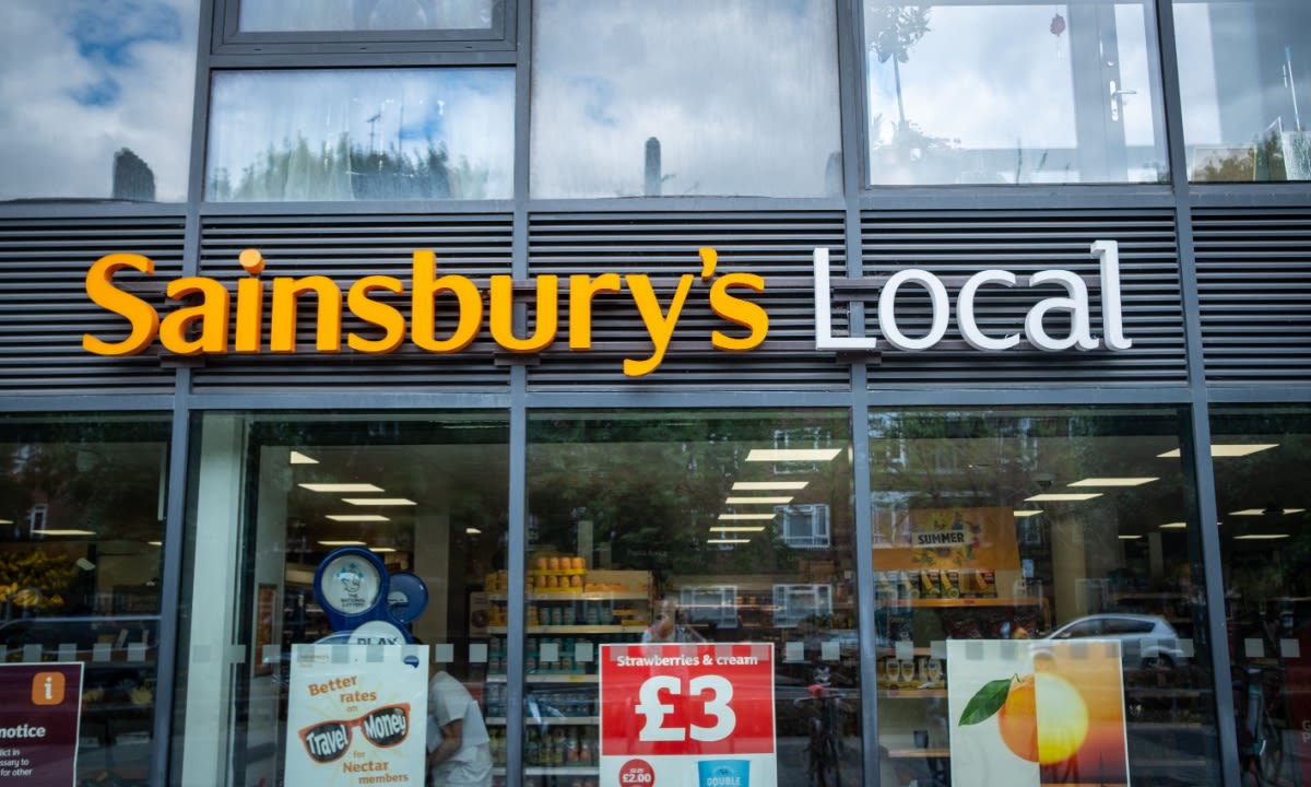 59% of UK Consumers Still Prefer to Buy Groceries In-Store