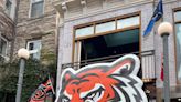 Bass: Welcome to the Jungle annex, a Chicago bar for displaced Bengals fans