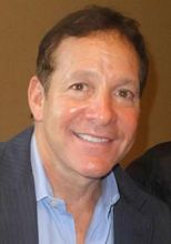 Steve Guttenberg