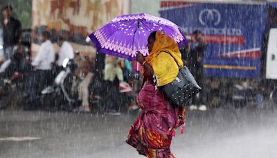 IMD issues Red Alert for heavy rain in 7 states, flash flood expected in Uttarakhand, Goa, Karnataka | See full forecast | Today News