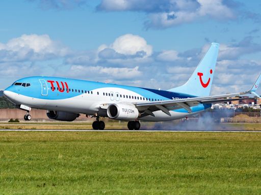 Disaster narrowly avoided as plane clears Bristol Airport runway with just seconds to spare