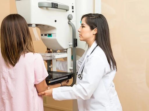 ¿Cuál es la diferencia entre la mamografía y la ecografía de mamas?