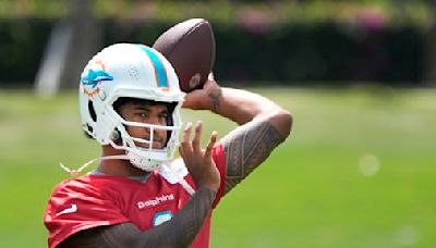 Tua Tagovailoa put up big numbers the last two seasons, so why does it seem like the Dolphins don’t want to sign him to a new contract? - The Boston Globe