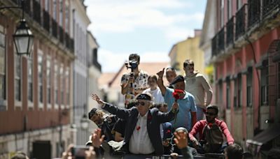 Zehntausende feiern in Lissabon 50 Jahre Demokratie