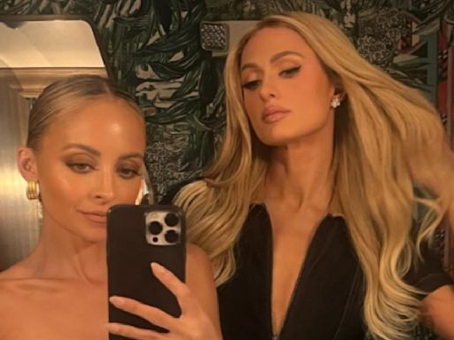 Paris Hilton And Nicole Richie Amaze Fans With Reunion Selfie Ahead Of The Simple Life Reboot