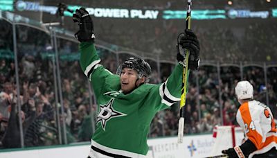 Stars forward Jason Robertson feeling brotherly love in Western Conference final