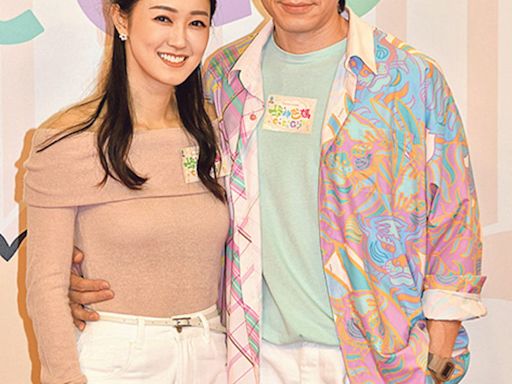 歡迎兒子「袁咕碌」亮相幕前 袁偉豪：當係助學基金 - 20240529 - SHOWBIZ - 明報 Our Lifestyle