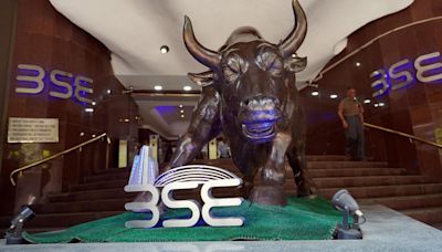 Nifty hits fresh record peak; Sensex climbs more than 300 points in early trade