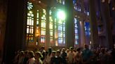 Las iglesias más emblemáticas de Europa luchan por acomodar tanto a sus fieles como a los turistas