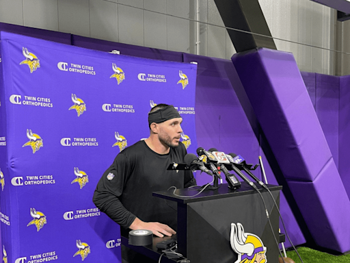Matthew Coller: Brian Flores' coaching style played role in Harrison Smith's return