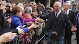 Carlos III e Camilla de visita à Escócia para concretizar desejo de Isabel II