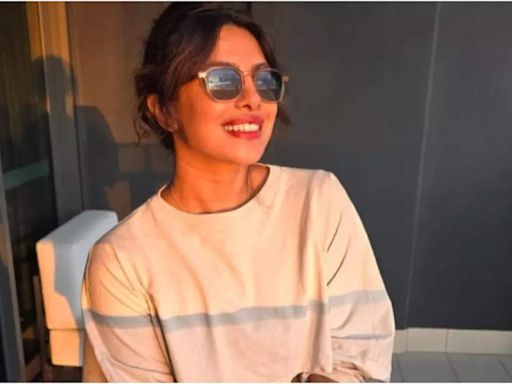 Priyanka Chopra exudes happiness as she basks in the sunsets of Australia | Hindi Movie News - Times of India