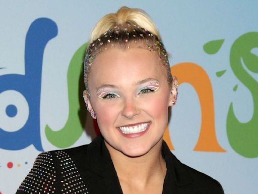 TVLine Items: JoJo Siwa Docuseries, Mo Season 2 Castings and More