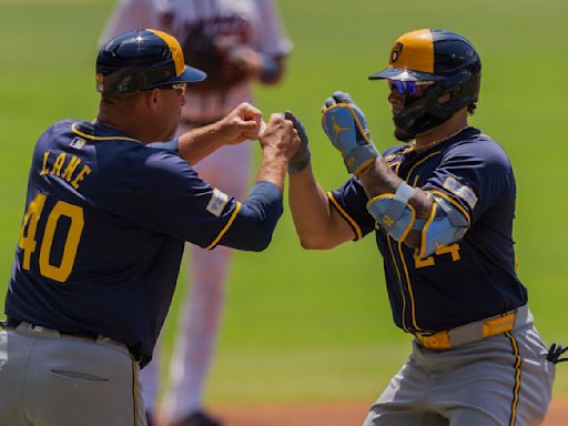 Rookie Jackson Chourio hits 2 home runs, Brewers win 16-7 to sweep the Braves