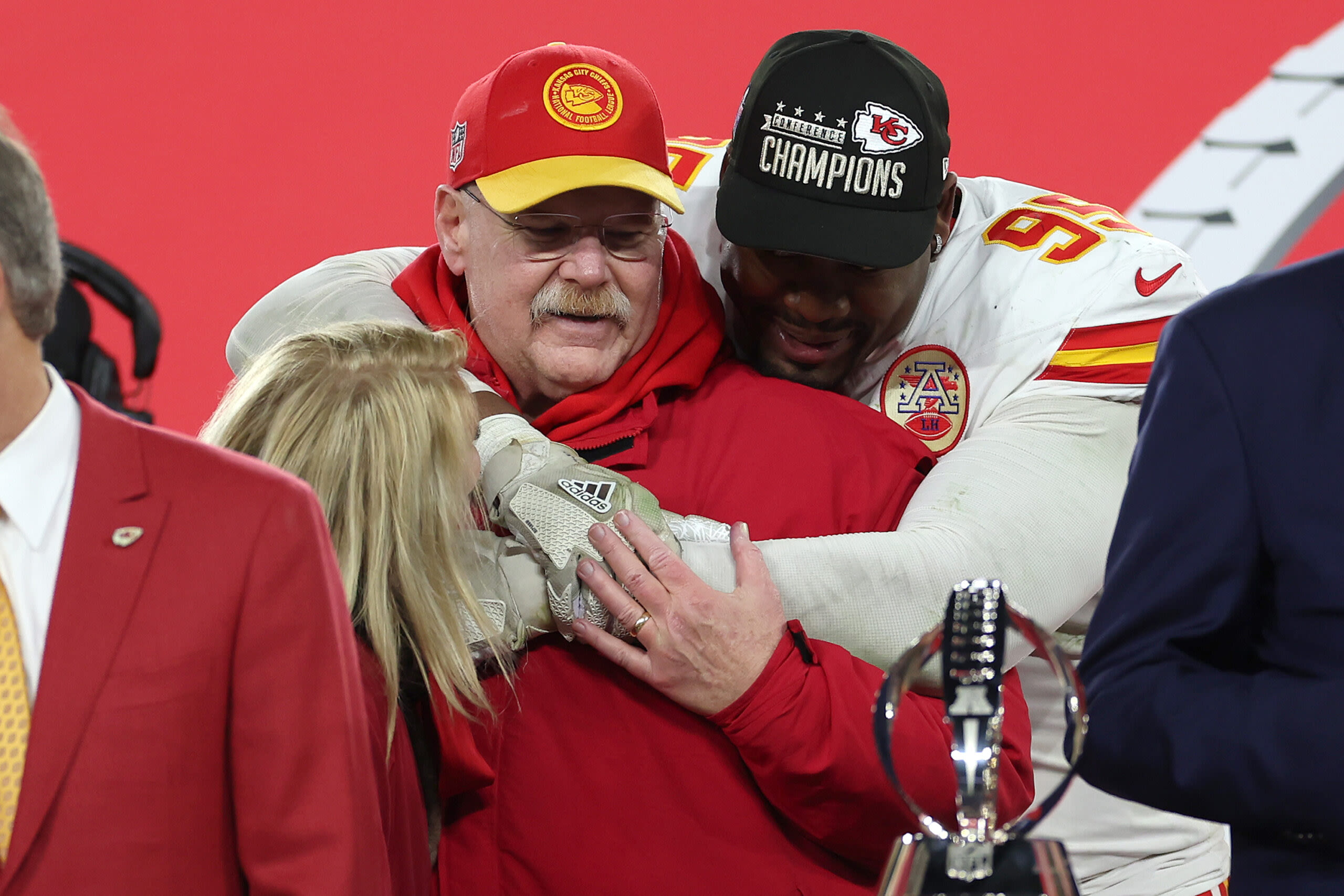 Chiefs DT Chris Jones plans to discuss his training camp usage with Andy Reid