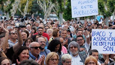Ayuso y Génova piden al alcalde de Alpedrete rectificar con Paco Rabal y Asunción Balaguer