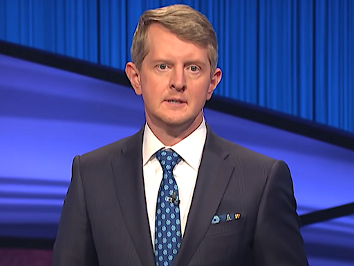 After Ken Jennings Clears Air Over Controversial Jeopardy Answer, Fans Are Calling The Show Out For An Inaccurate...